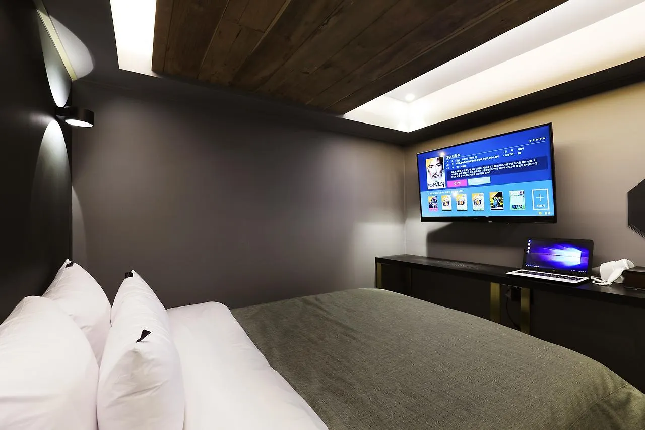 Rainbow Hotel Yongsan Seoul 3*,  South Korea