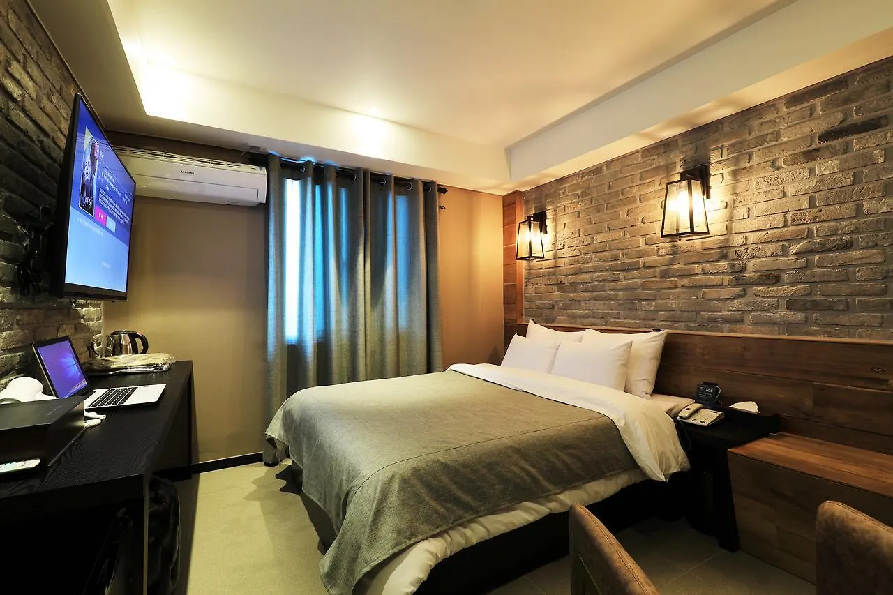 ***  Rainbow Hotel Yongsan Seoul South Korea